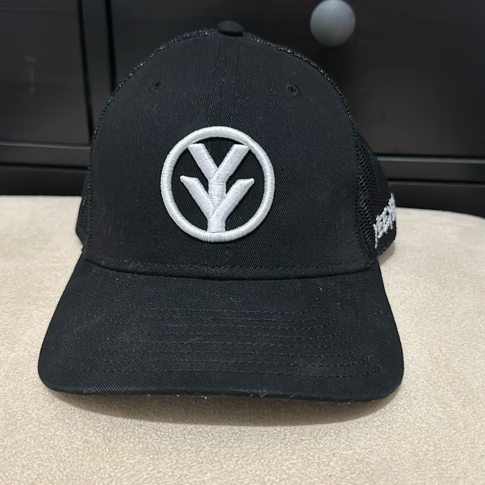 YeeYee Hat